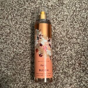 Fall in bloom perfume! has never been touched!!